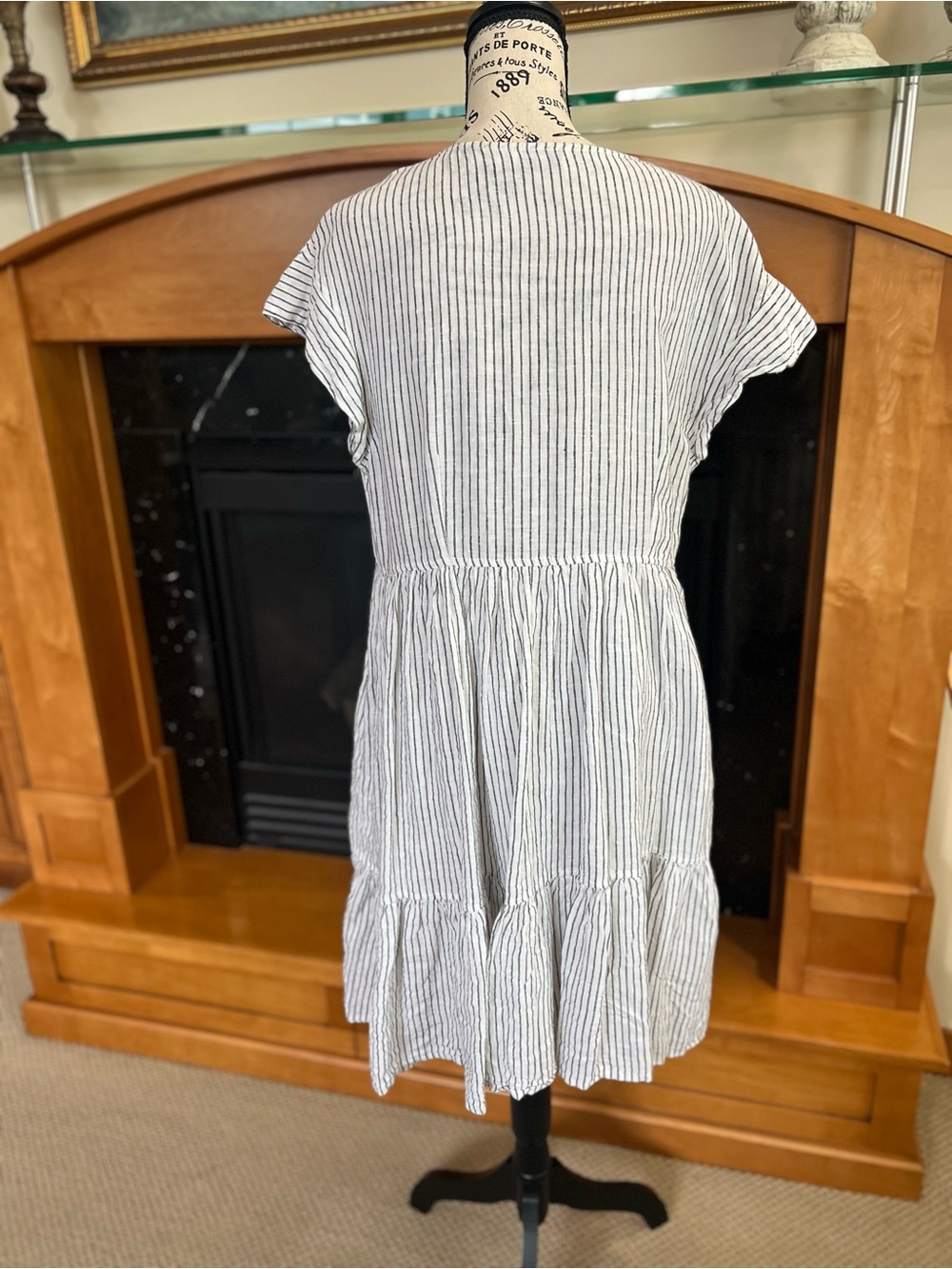 Vineyard vines Striped V-Neck Tiered Mini Dress in White and Black - Picture 3 of 9